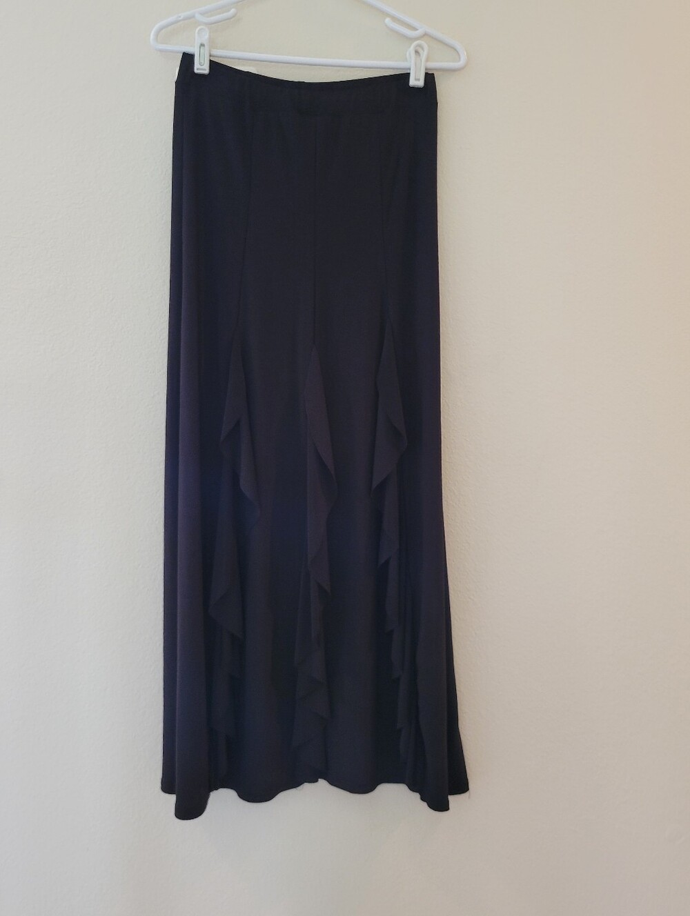 Jason Maxwell Black Maxi Skirt With Vertical Ruffles Ladies Medium.